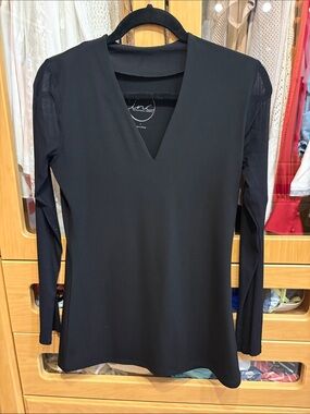 INC International Concepts Black V-Neck Long Sleeve Mesh-Sleeve Top